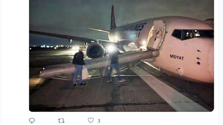 Самолет боинг 737