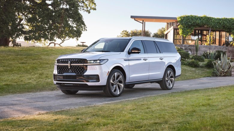 Новый линкольн навигатор