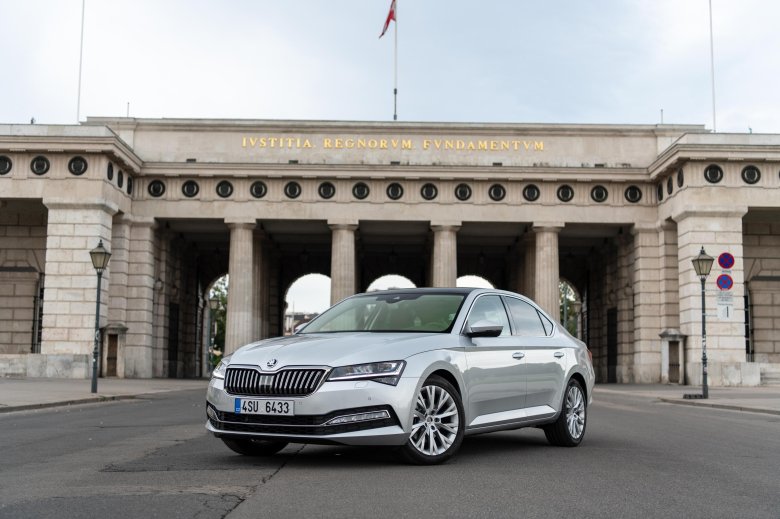 Skoda superb 2020