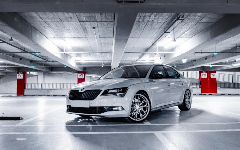 Škoda superb sportline