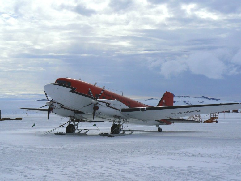 Basler bt-67 самолет