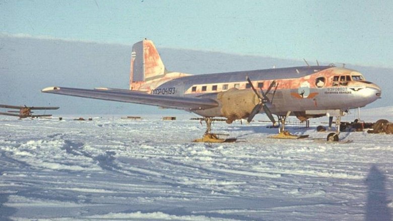 Самолёт ил-14 полярной авиации