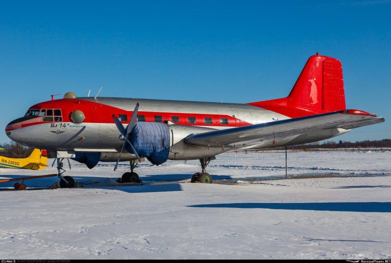 Самолет ил 14