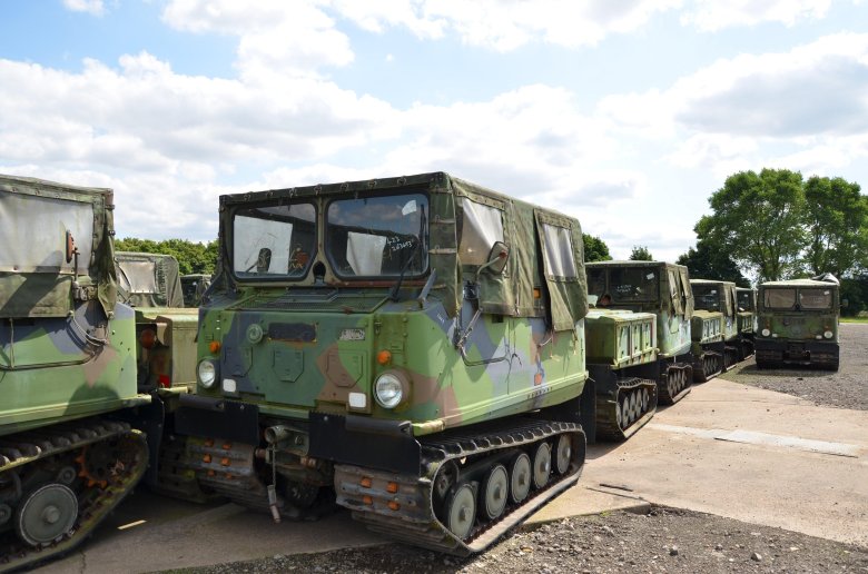 Вездеходный транспортер hagglunds bv206