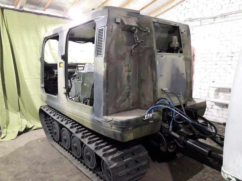 Шведский гусеничный двухсекционный вездеход