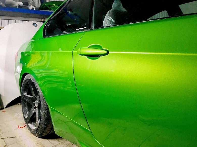 Зелёный перламутр цвет машины