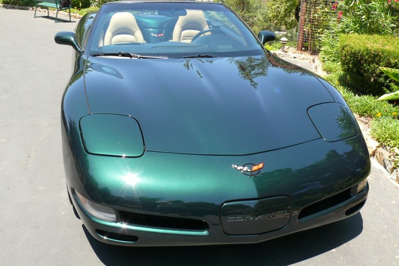 Цвет темно зеленый металлик