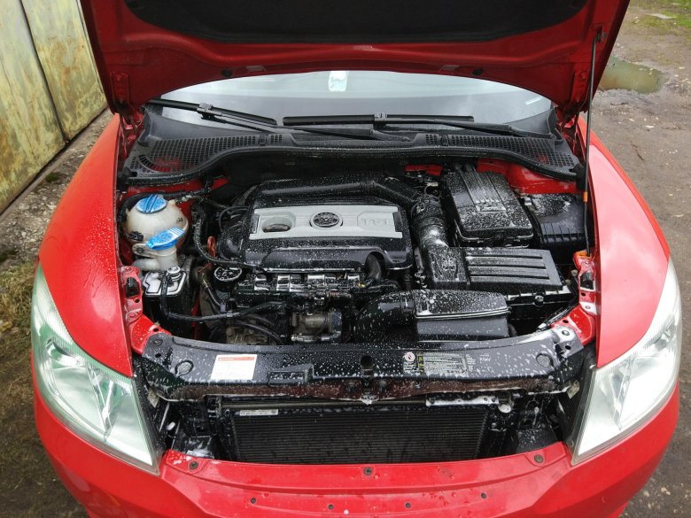 Подкапотное пространство шкода суперб