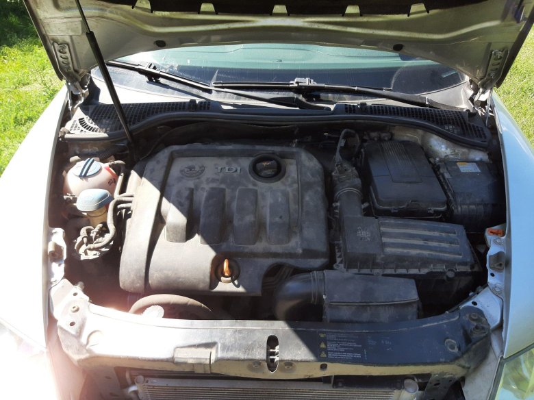 Моторный отсек октавия а5 1.6 mpi