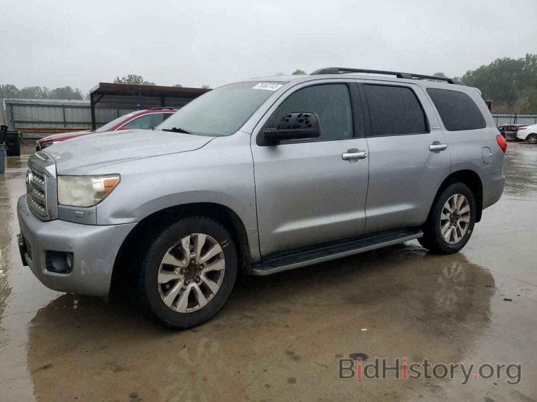 Toyota sequoia 2011