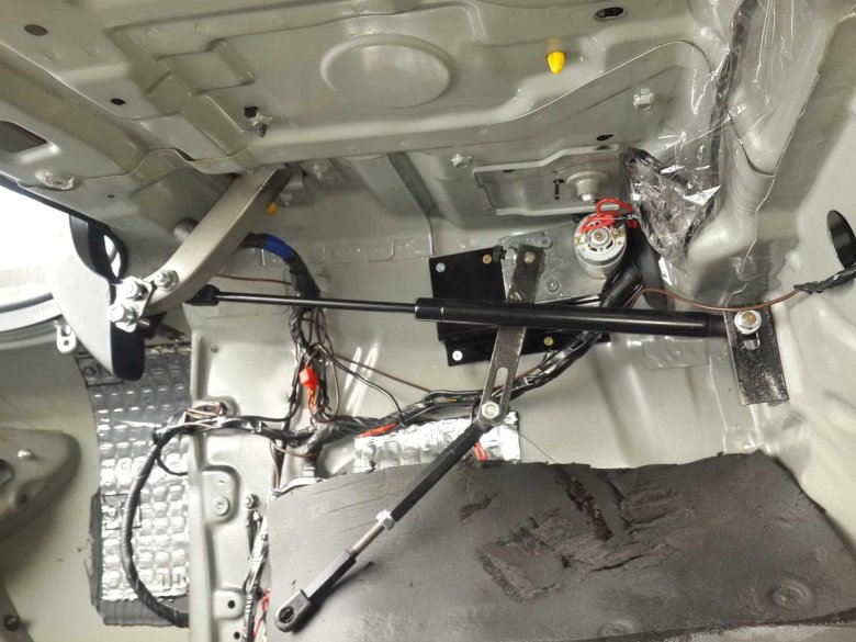 Электропривод багажника тойота камри 40