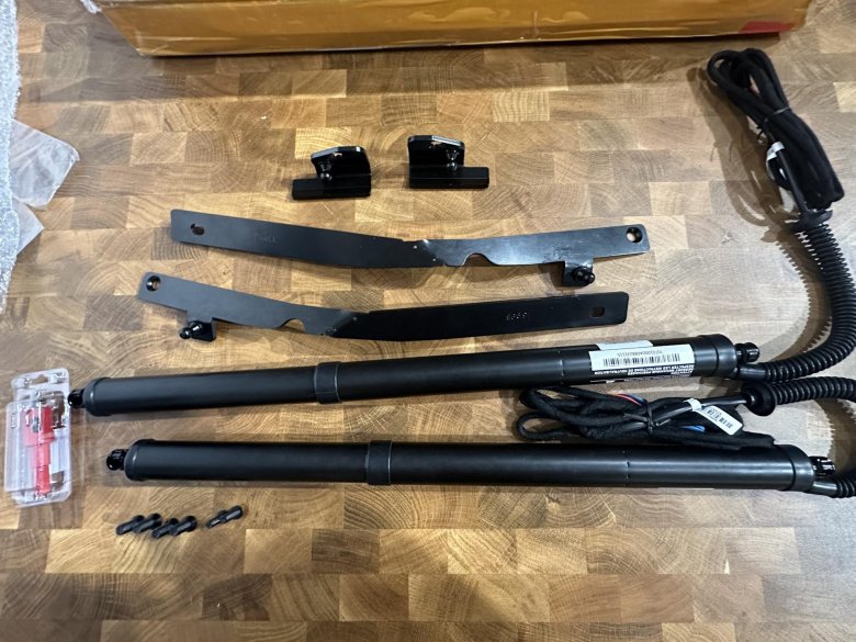 Электропривод багажника