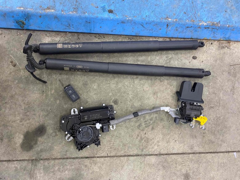 Электропривод багажника шкода рапид