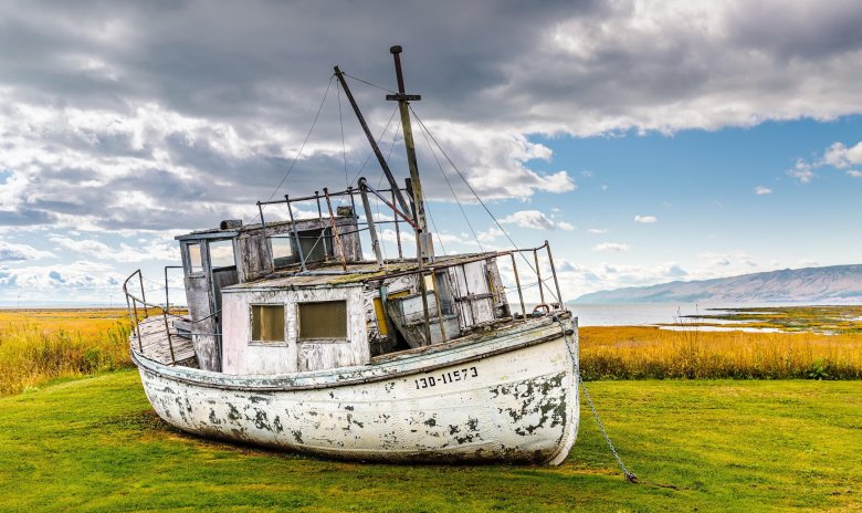 Рыбацкий баркас