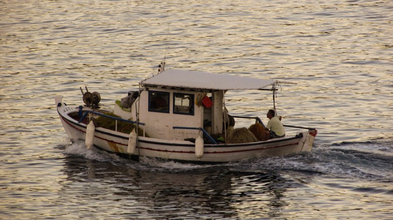 Баркас лодка