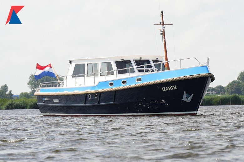 Моторная лодка