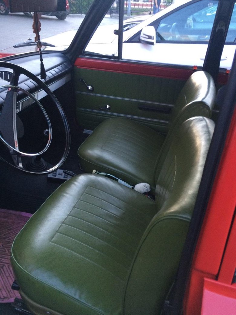 Ваз 2102 зеленый салон