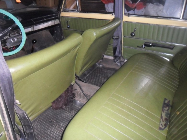 Зеленый салон ваз 2101