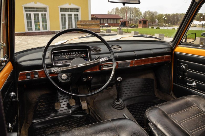 Ваз-21011 жигули салон