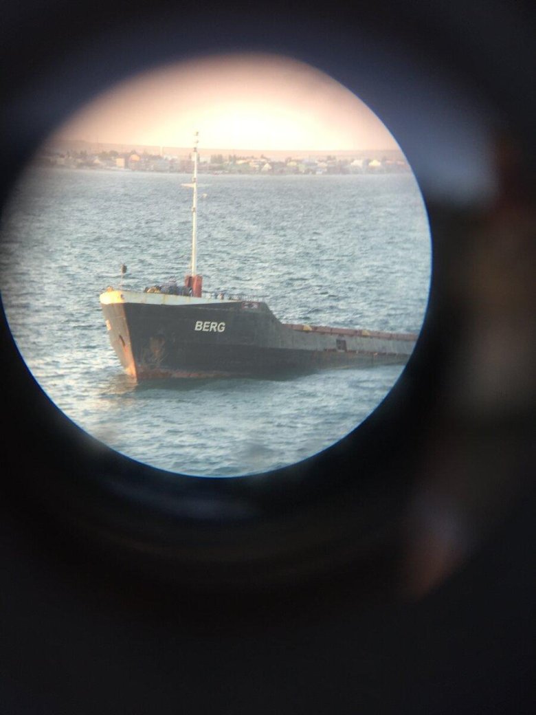 Феодосия затонувший сухогруз берг