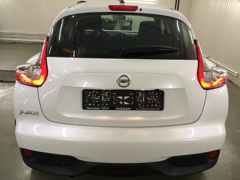 Nissan juke сзади