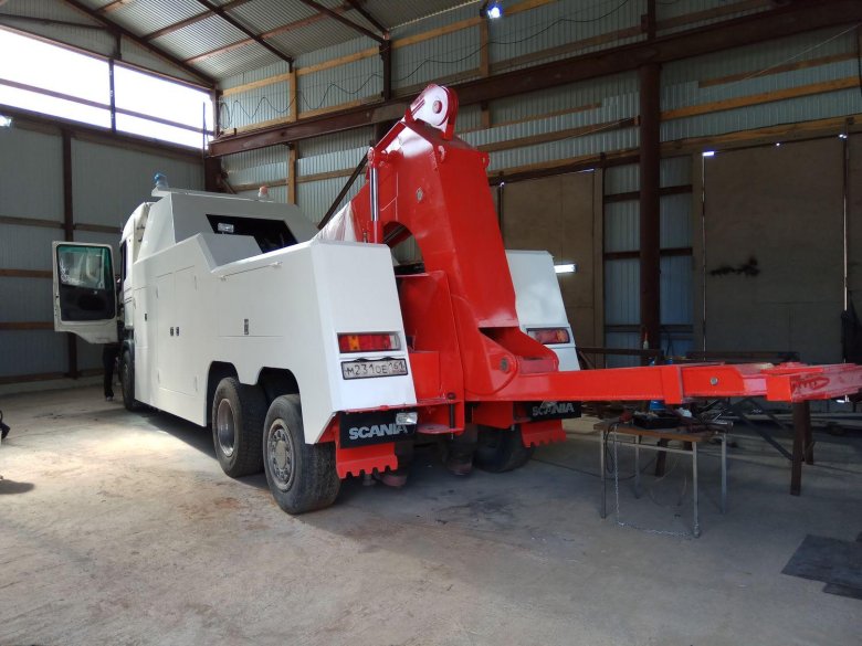 Грузовой эвакуатор спецком