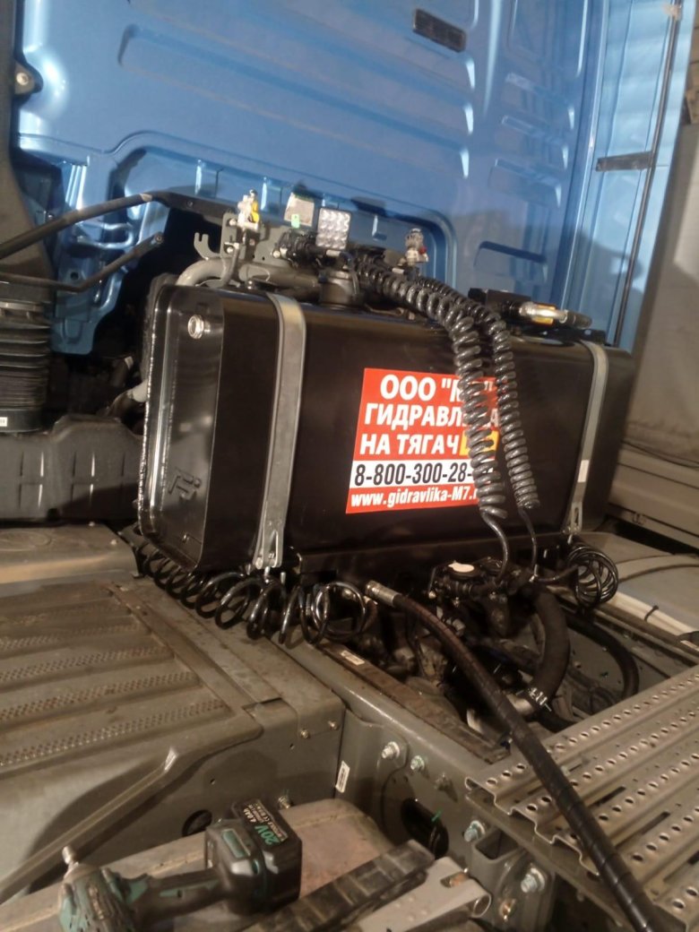 Седельный тягач ситрак