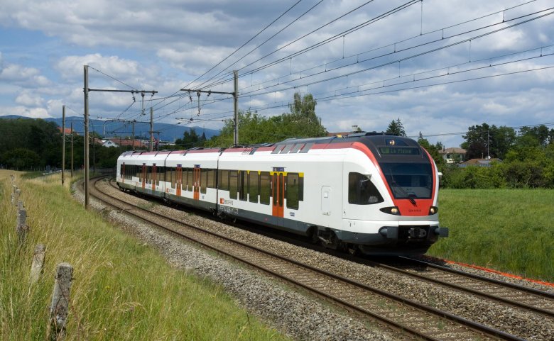 Швейцарский поезд stadler