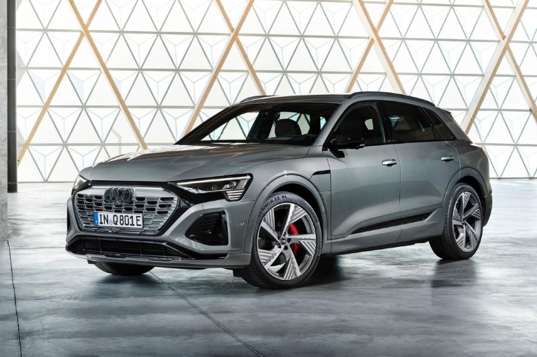 Audi q 8 sportback e tron