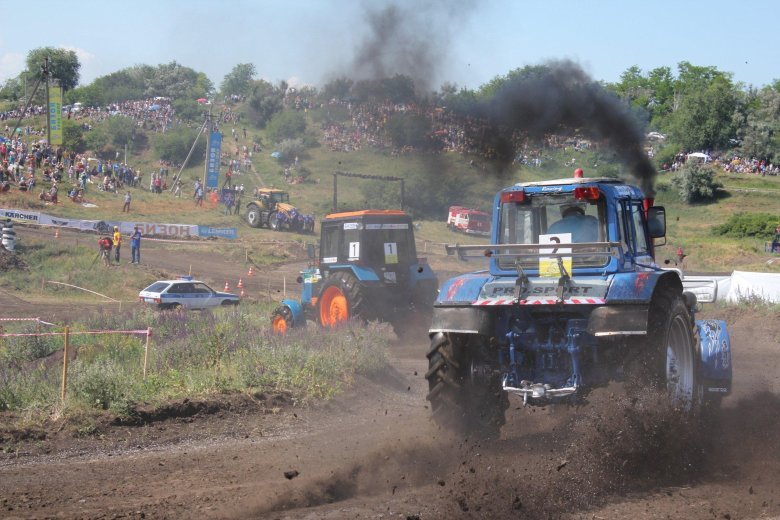 Трактора бизон трек шоу