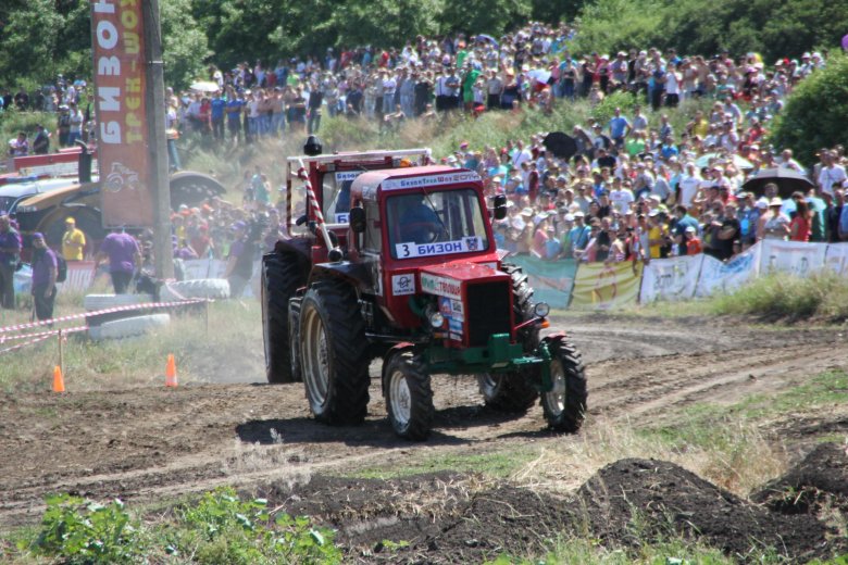 Трактора бизон трек шоу