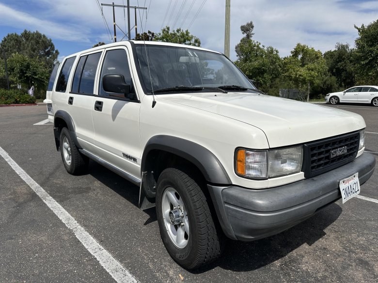 Isuzu trooper 1993