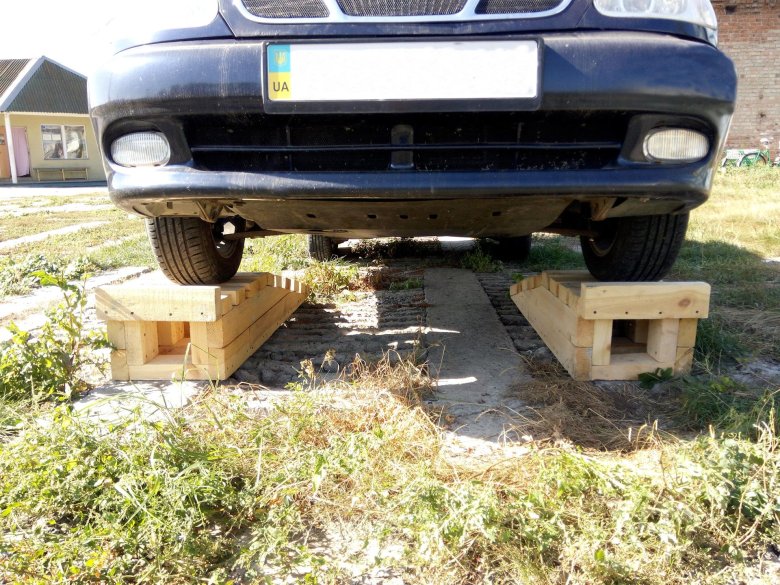 Деревянная эстакада для авто