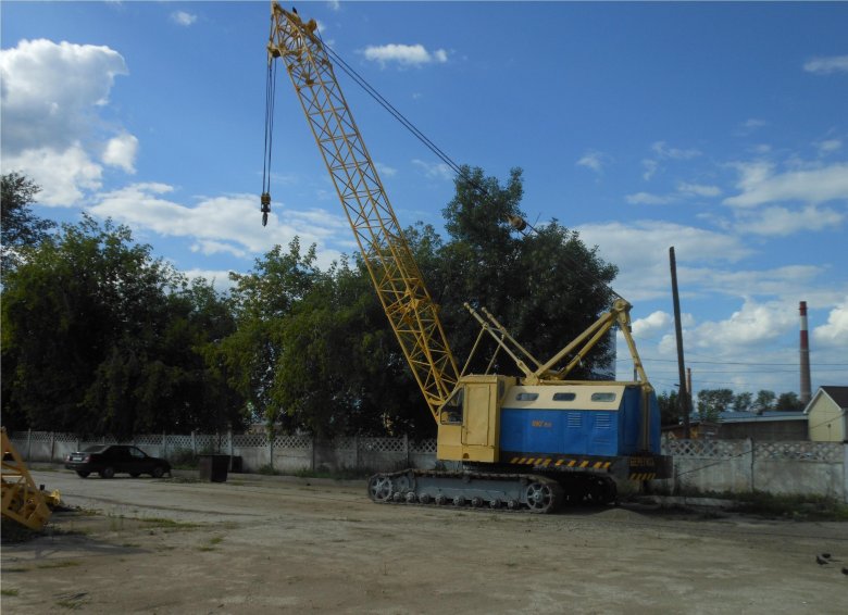 Кран монтажный гусеничный скг-40/63