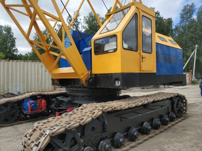 Гусеничный кран мкг-25