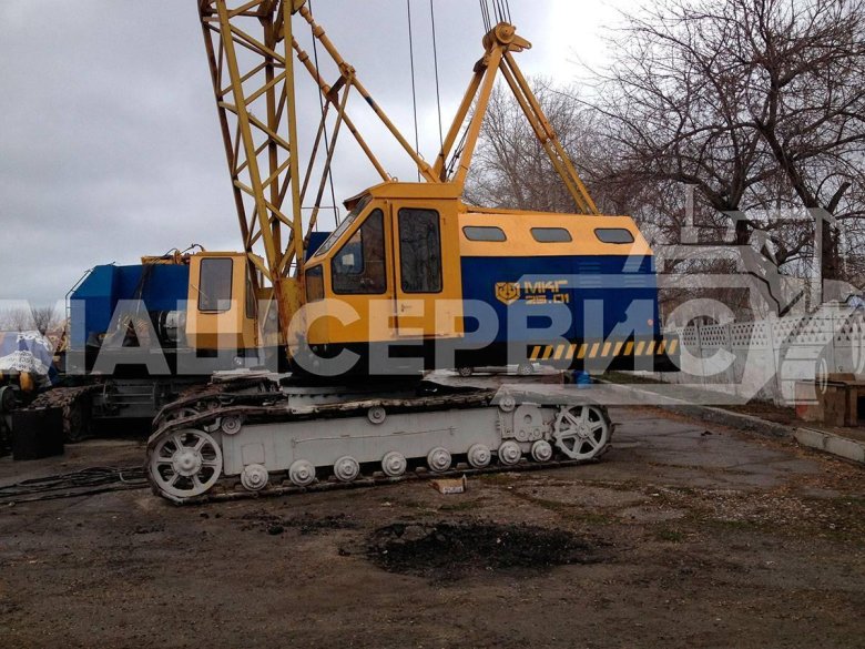 Гусеничный кран мкг-25бр