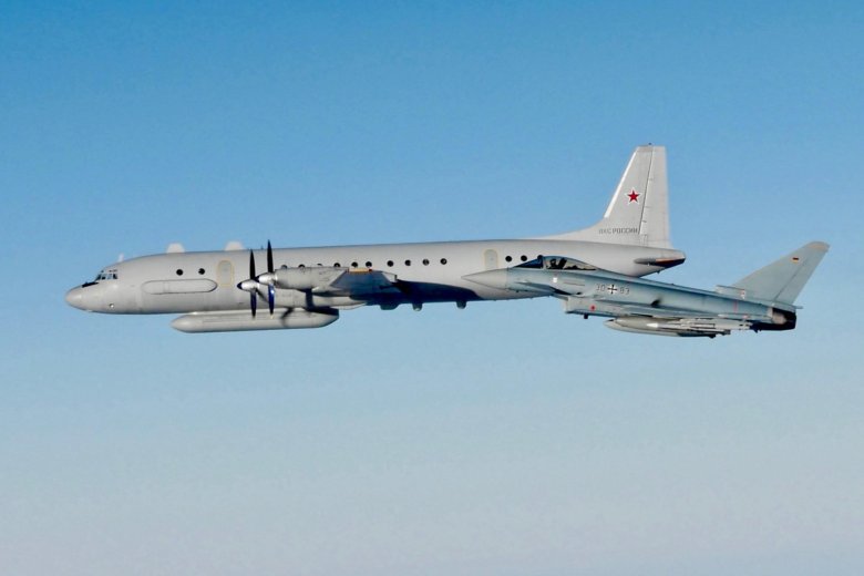 Самолет радиоэлектронной разведки ил-20