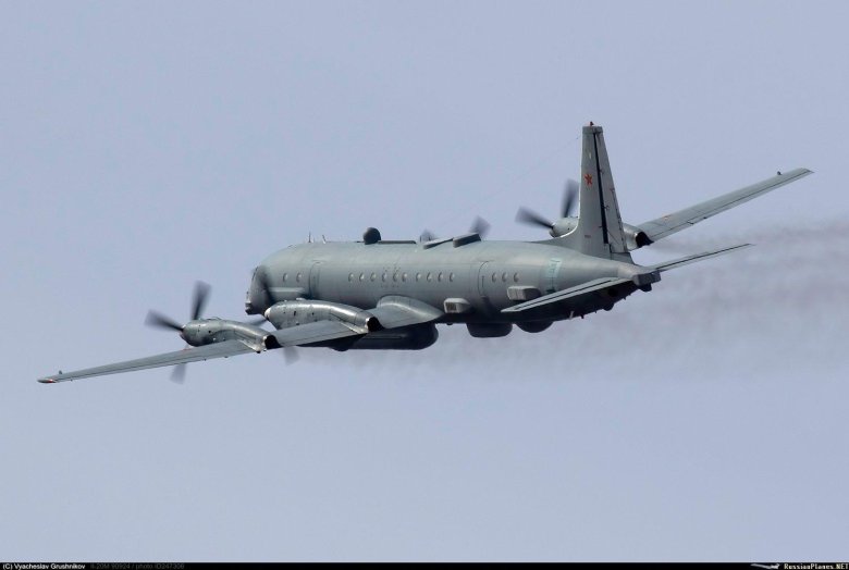 Противолодочный самолет ил-38н