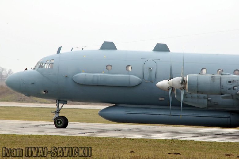 Самолет радиоэлектронной разведки ил-20