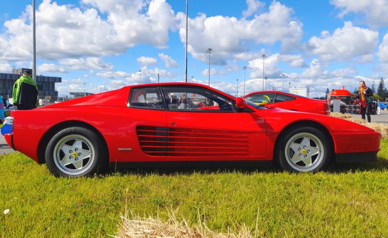 Ferrari testarossa 1984
