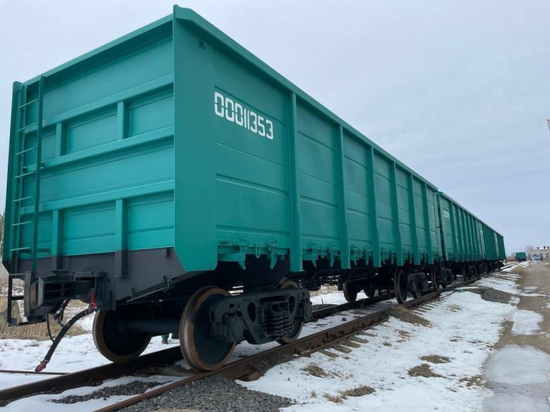 Грузовые вагоны полувагоны