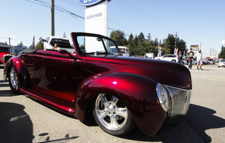 Ford coupe custom street rod