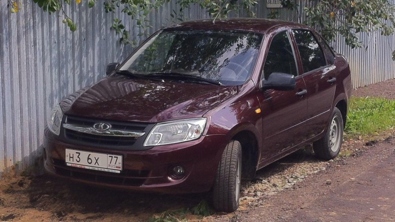 Лада гранта 2012 стандарт вишневая