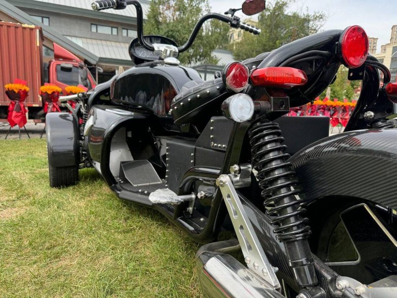 Трёхколёсный мотоцикл triketec