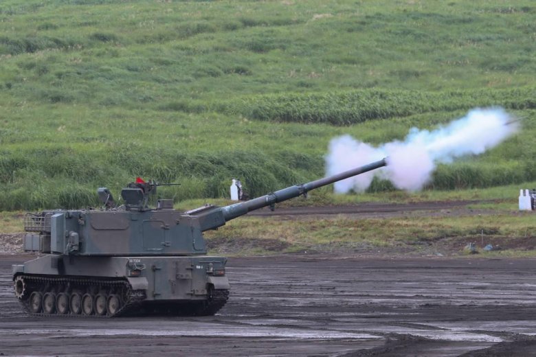 Type 99 155 mm self propelled howitzer
