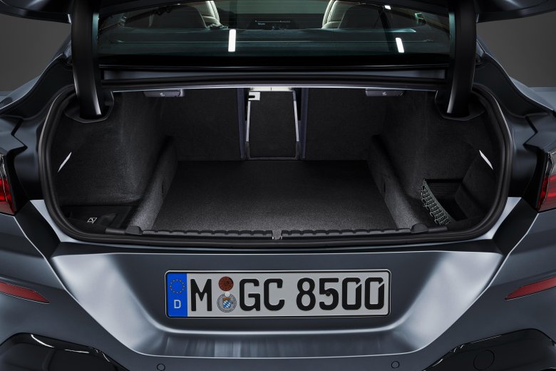 Бмв 8 гран купе багажник