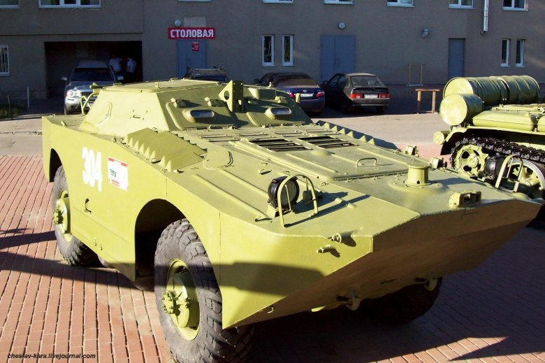 Машина брдм 1