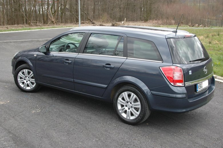 Opel astra h универсал