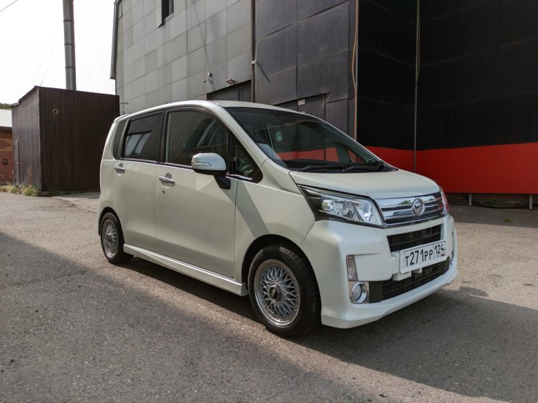 Daihatsu move custom rs