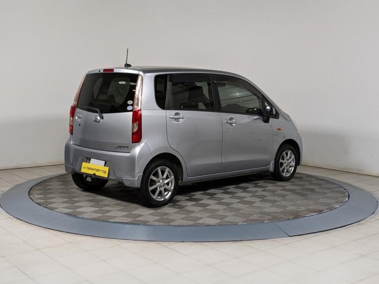 Автомобиль дайхатсу